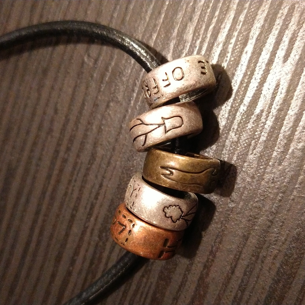 Premier designs leather beaded necklace